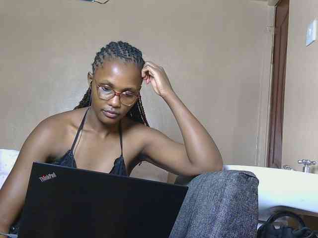 cutieglo webcam