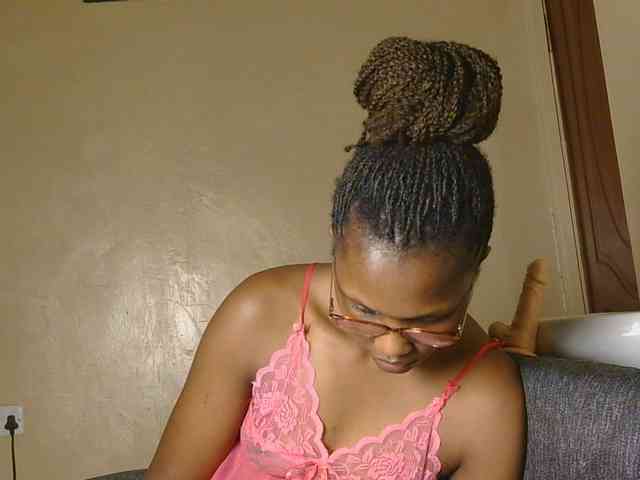 cutieglo webcam