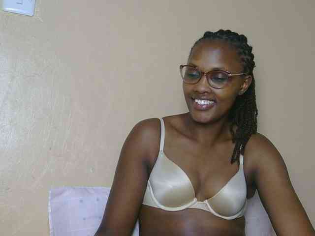 cutieglo webcam