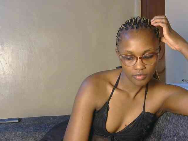 cutieglo webcam