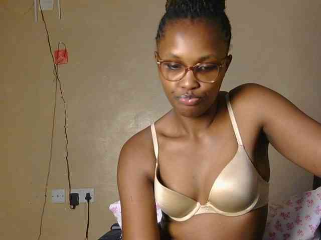cutieglo webcam