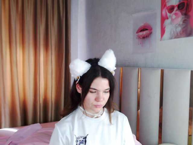 sweety-bunny live cam on BongaCams