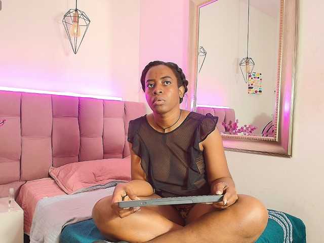 kassandraBrown live cam