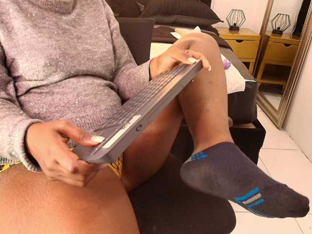 kassandraBrown live cam preview