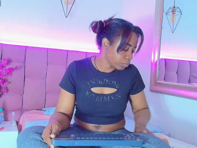 kassandraBrown live cam on BongaCams