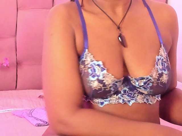 kassandraBrown live cam on BongaCams