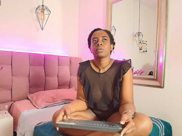 kassandraBrown live cam