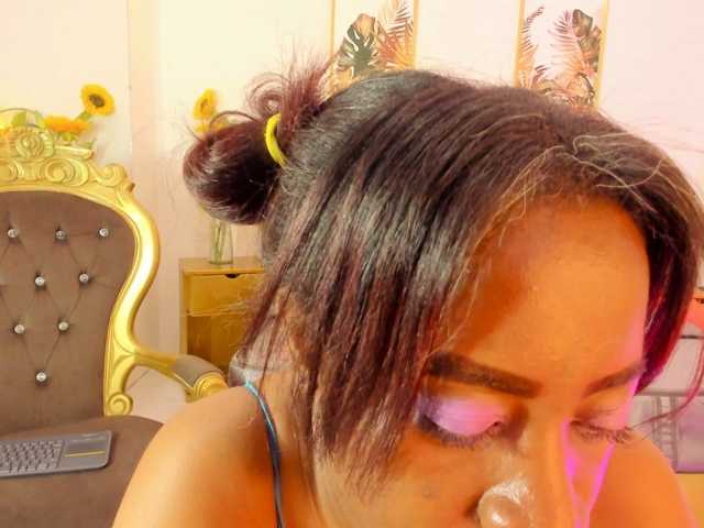 kassandraBrown live cam preview