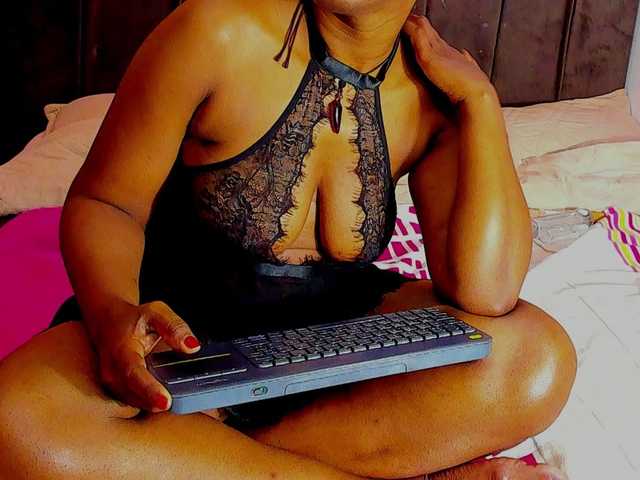 kassandraBrown live webcam show