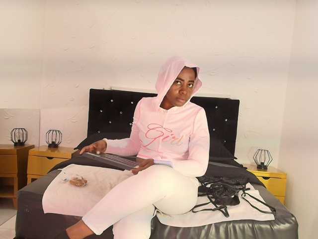 kassandraBrown live cam on BongaCams