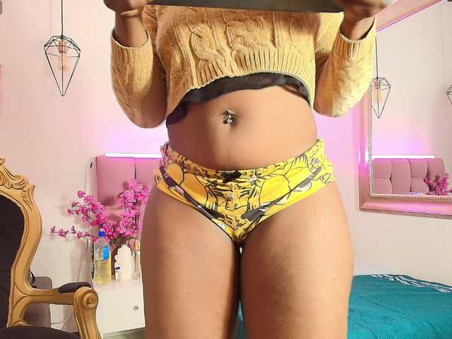 kassandraBrown live cam