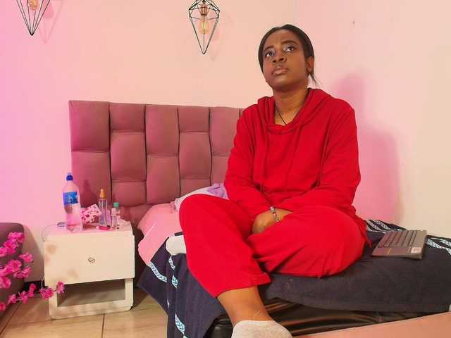 kassandraBrown live cam on BongaCams