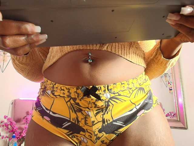 kassandraBrown live cam