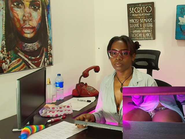 kassandraBrown live cam on BongaCams
