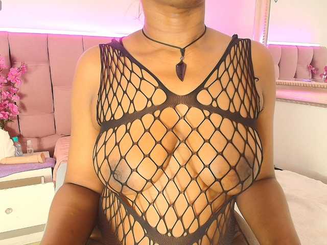 kassandraBrown live cam on BongaCams