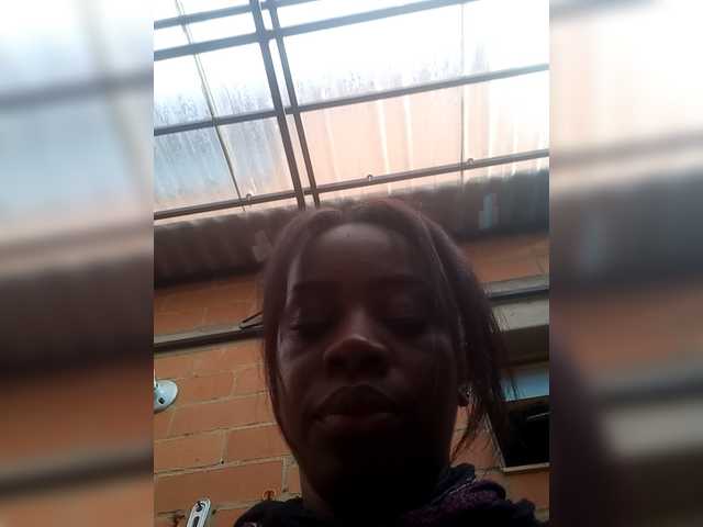 kassandraBrown webcam