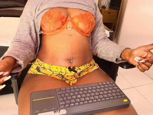kassandraBrown live cam preview