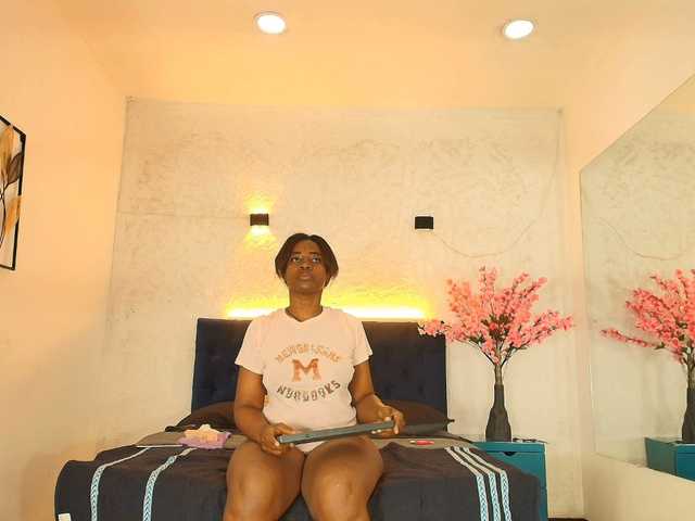 kassandraBrown live cam on BongaCams