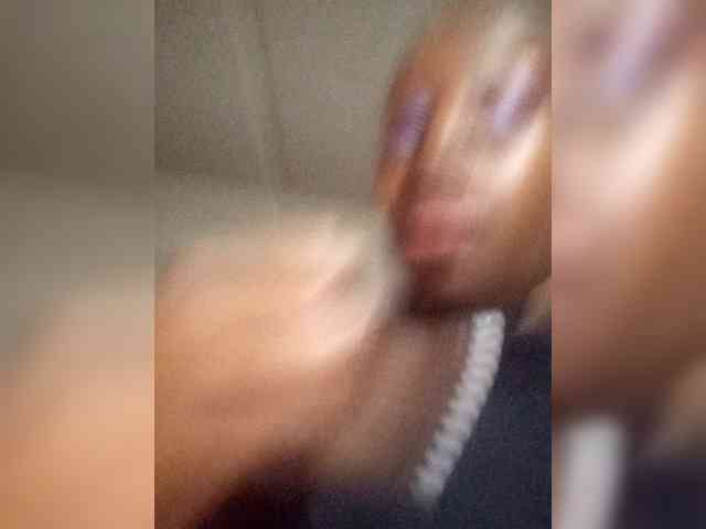 kassandraBrown webcam