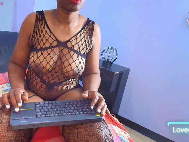 kassandraBrown webcam