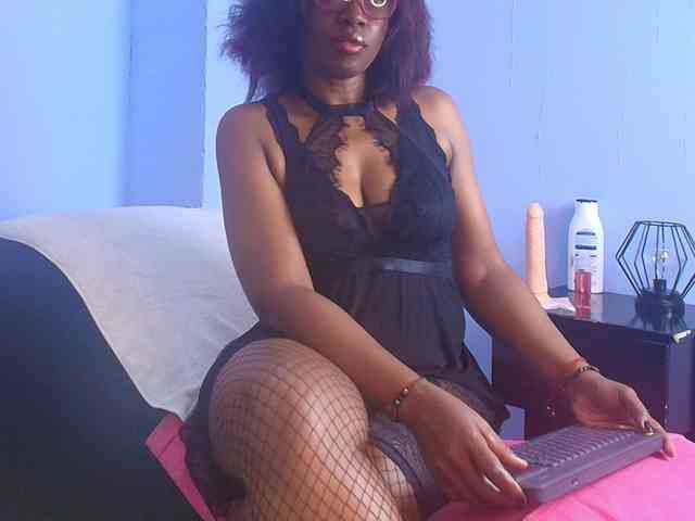 kassandraBrown webcam