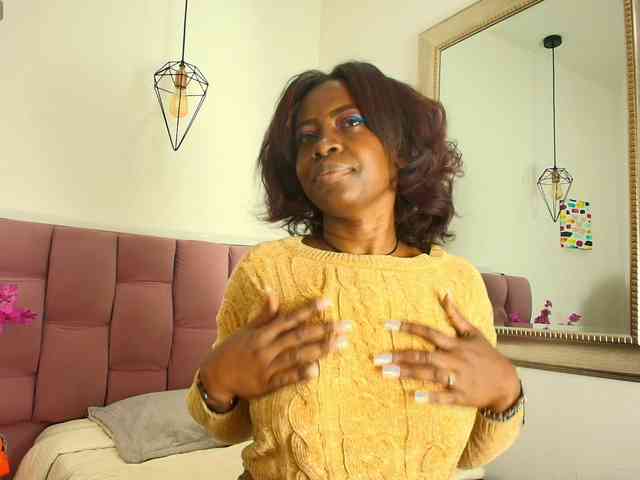 kassandraBrown webcam