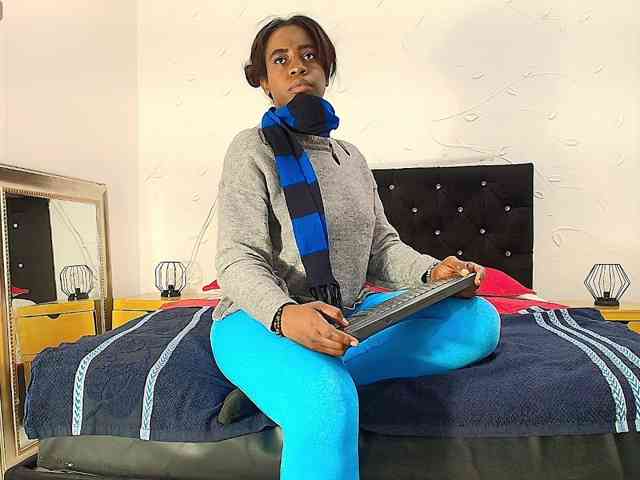 kassandraBrown webcam