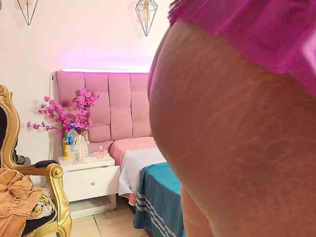 kassandraBrown webcam