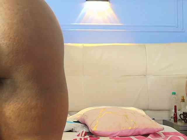 kassandraBrown webcam