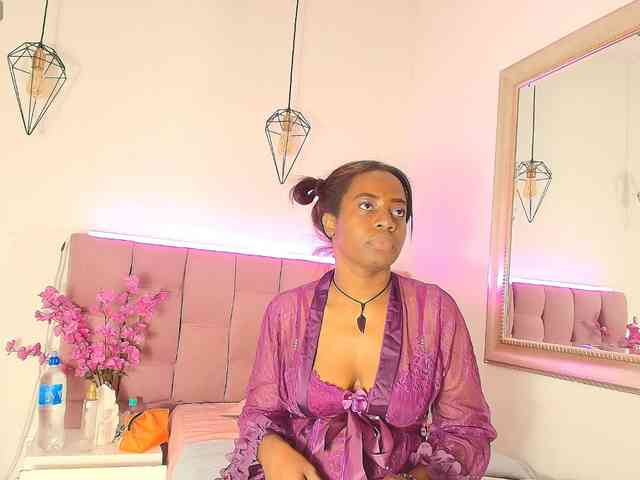 kassandraBrown webcam