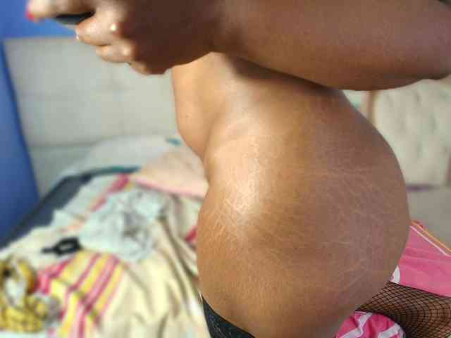 kassandraBrown webcam