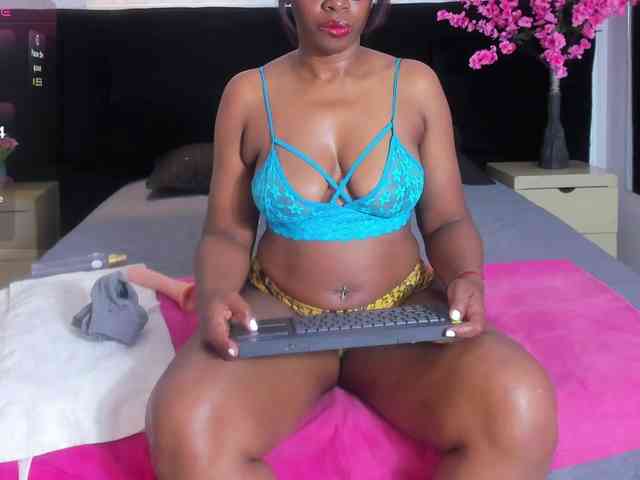 kassandraBrown webcam