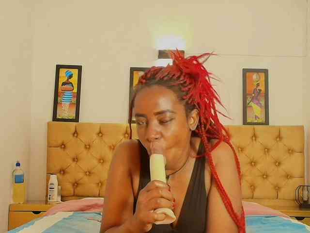 kassandraBrown webcam