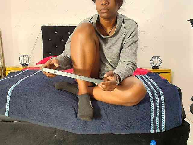 kassandraBrown webcam