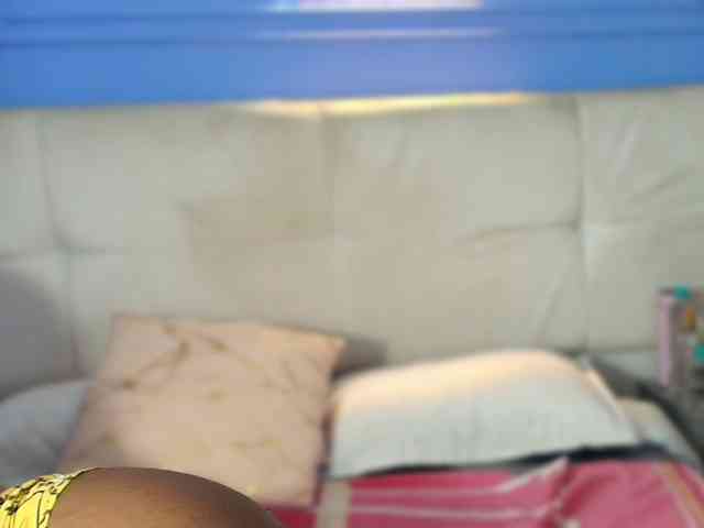 kassandraBrown webcam