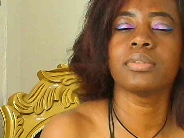 kassandraBrown webcam