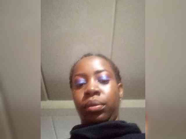 kassandraBrown webcam