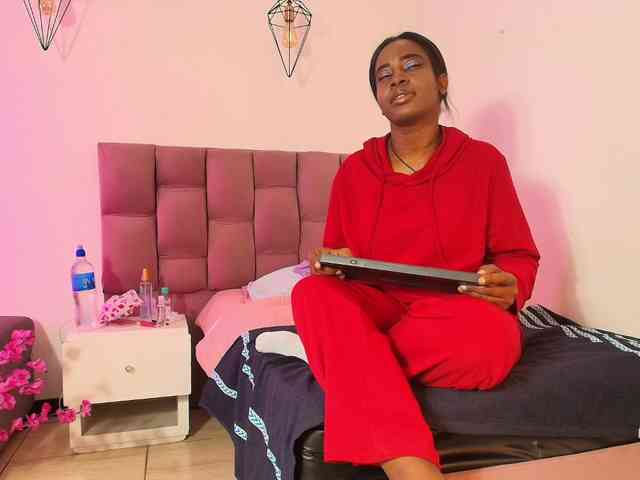 kassandraBrown webcam