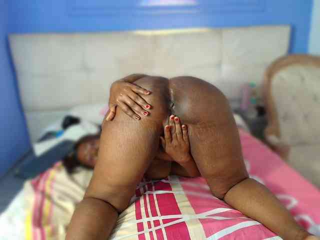 kassandraBrown webcam