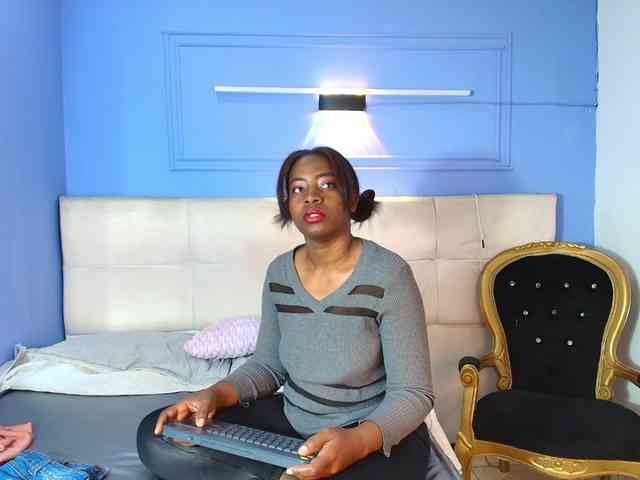 kassandraBrown webcam