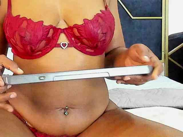kassandraBrown webcam