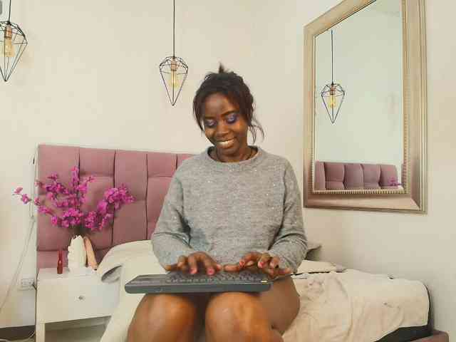 kassandraBrown webcam