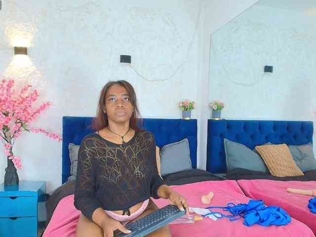 kassandraBrown webcam