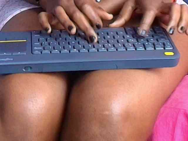 kassandraBrown webcam