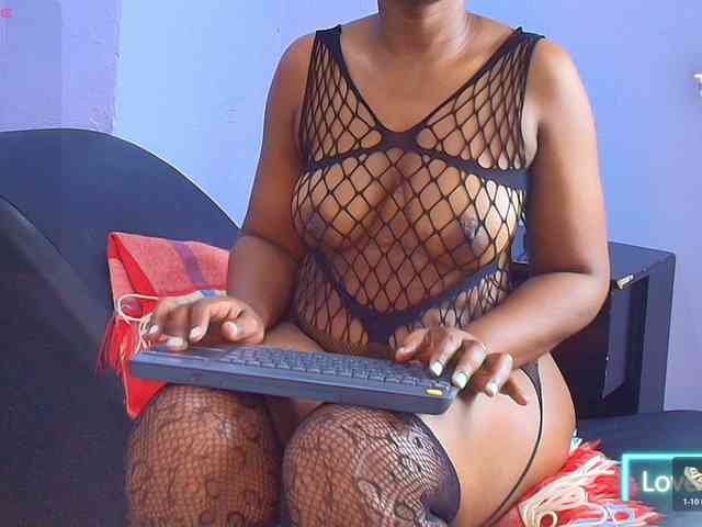 kassandraBrown webcam