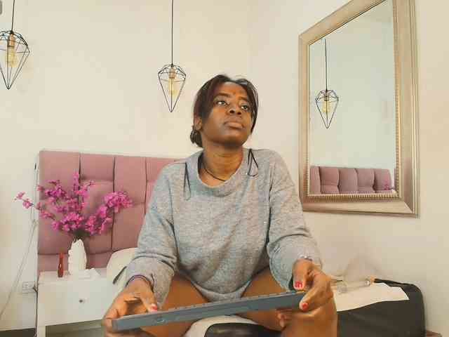 kassandraBrown webcam