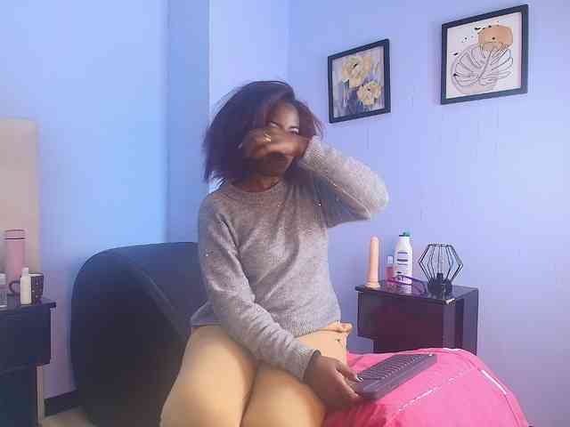 kassandraBrown webcam