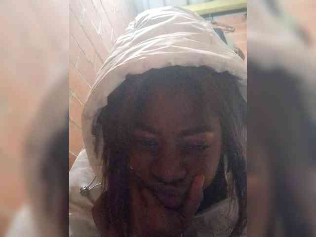 kassandraBrown webcam