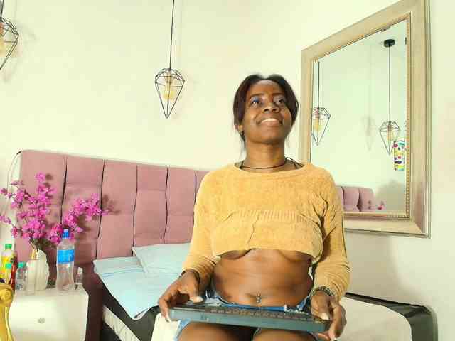 kassandraBrown webcam
