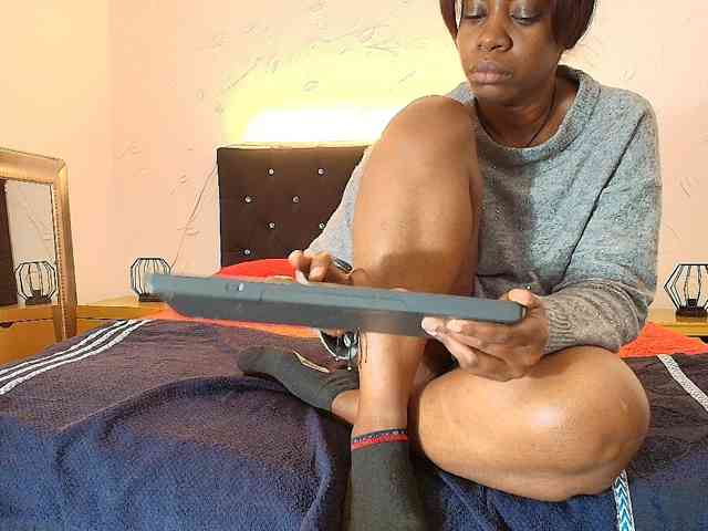 kassandraBrown webcam